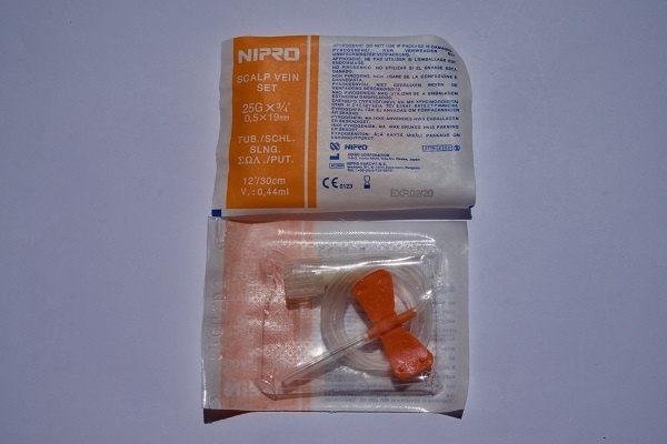 Nipro Butterfly 25 gauge x 3/4 inch needle